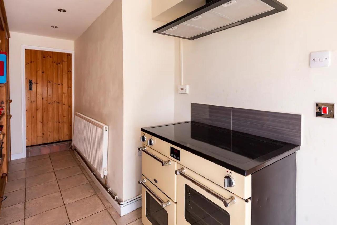 Llys Onnen - North Wales Holiday Cottage Mold Bagian luar foto